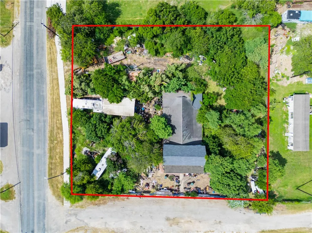 343 Railroad Avenue Taft, TX 78390