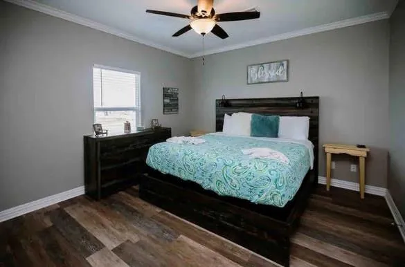 978 Tidelands Drive Port Bolivar, TX 77650