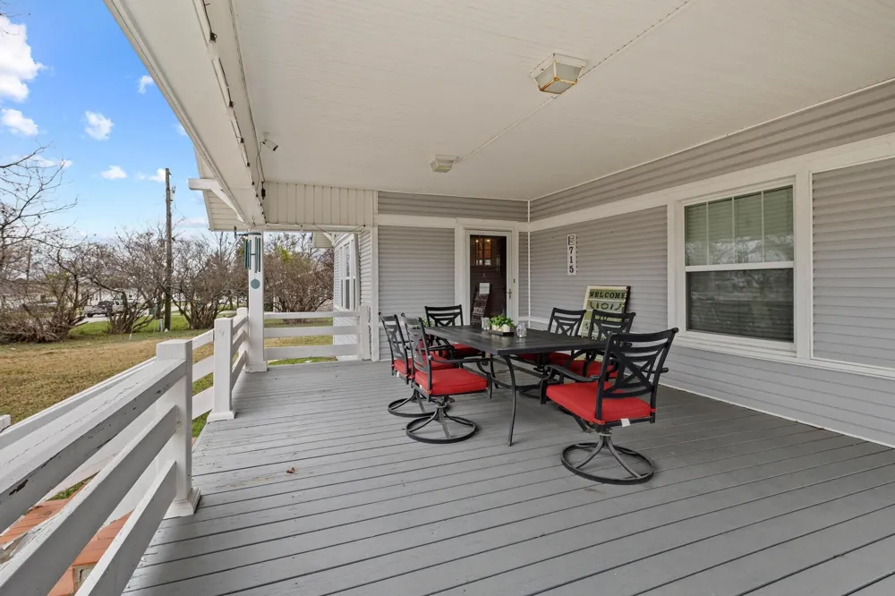 715 E 5th Street Ferris, TX 75125