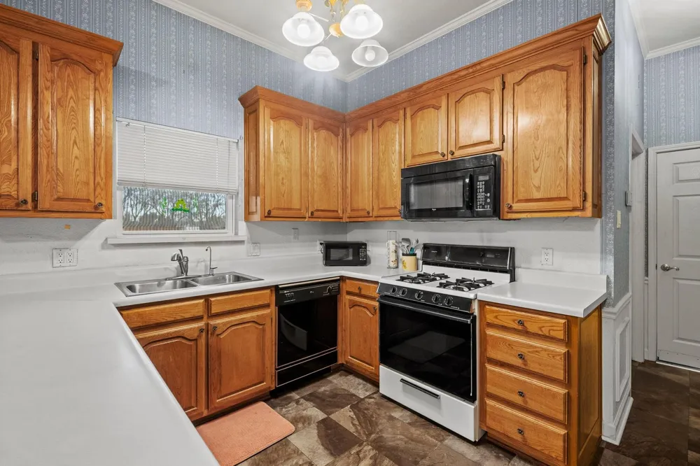 715 E 5th Street Ferris, TX 75125