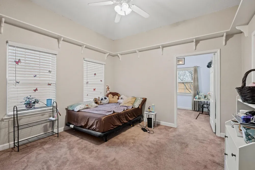 715 E 5th Street Ferris, TX 75125
