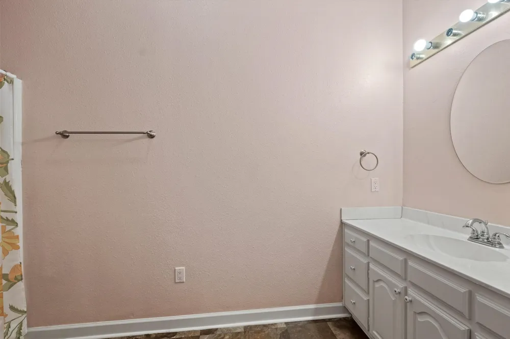 715 E 5th Street Ferris, TX 75125