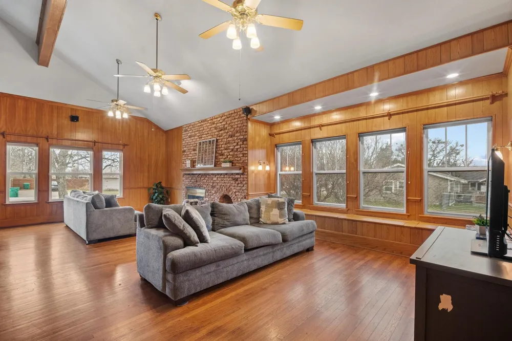 715 E 5th Street Ferris, TX 75125