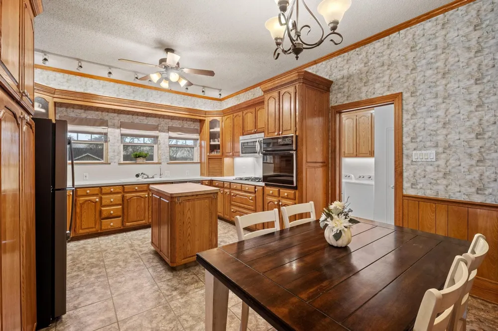715 E 5th Street Ferris, TX 75125