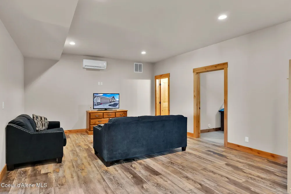 5383 E Van Dusen Road Harrison, ID 83833