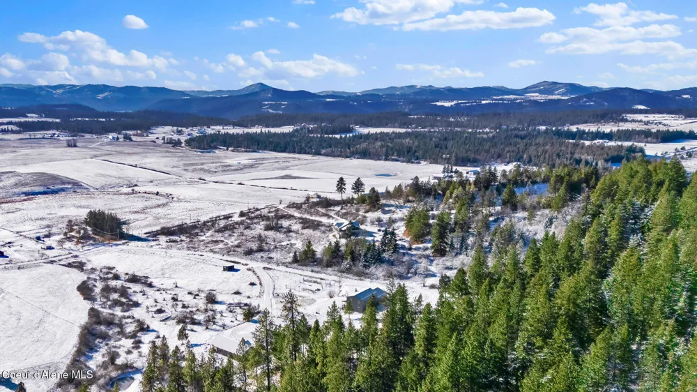 5383 E Van Dusen Road Harrison, ID 83833
