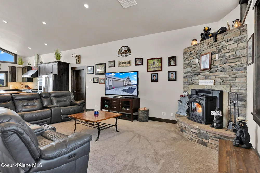 5383 E Van Dusen Road Harrison, ID 83833
