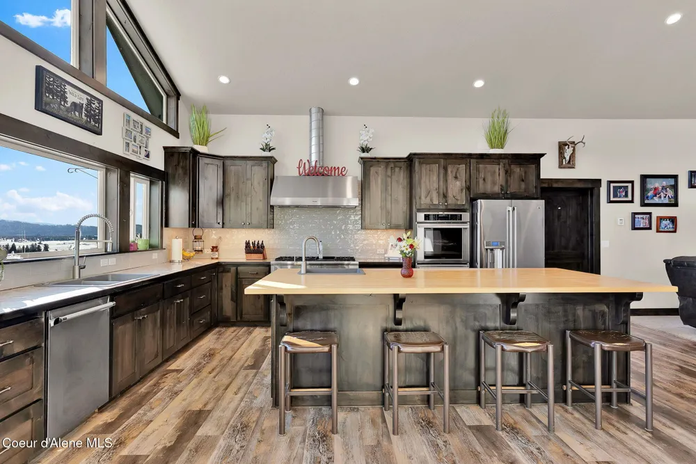 5383 E Van Dusen Road Harrison, ID 83833