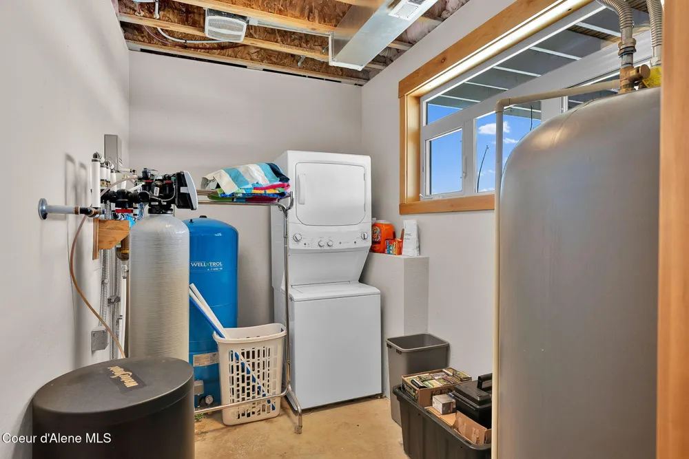 5383 E Van Dusen Road Harrison, ID 83833