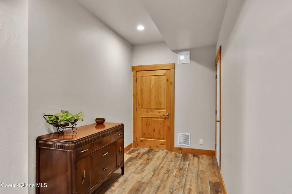 5383 E Van Dusen Road Harrison, ID 83833