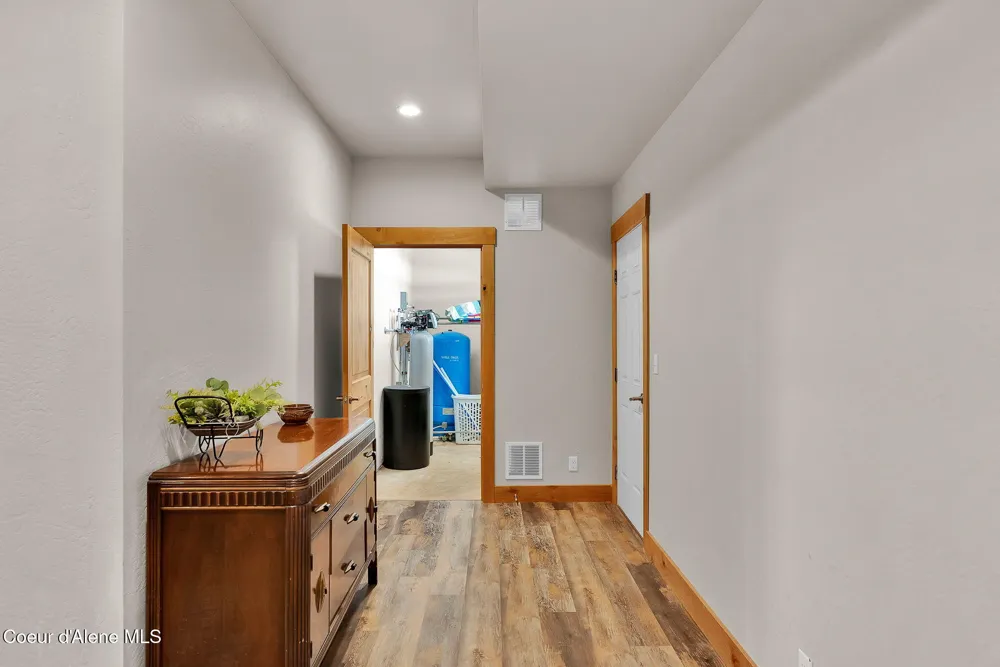 5383 E Van Dusen Road Harrison, ID 83833