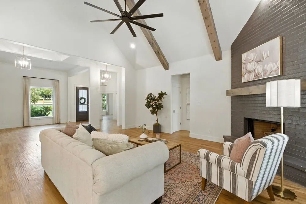 1001 Trinity Oaks Road Weatherford, TX 76087