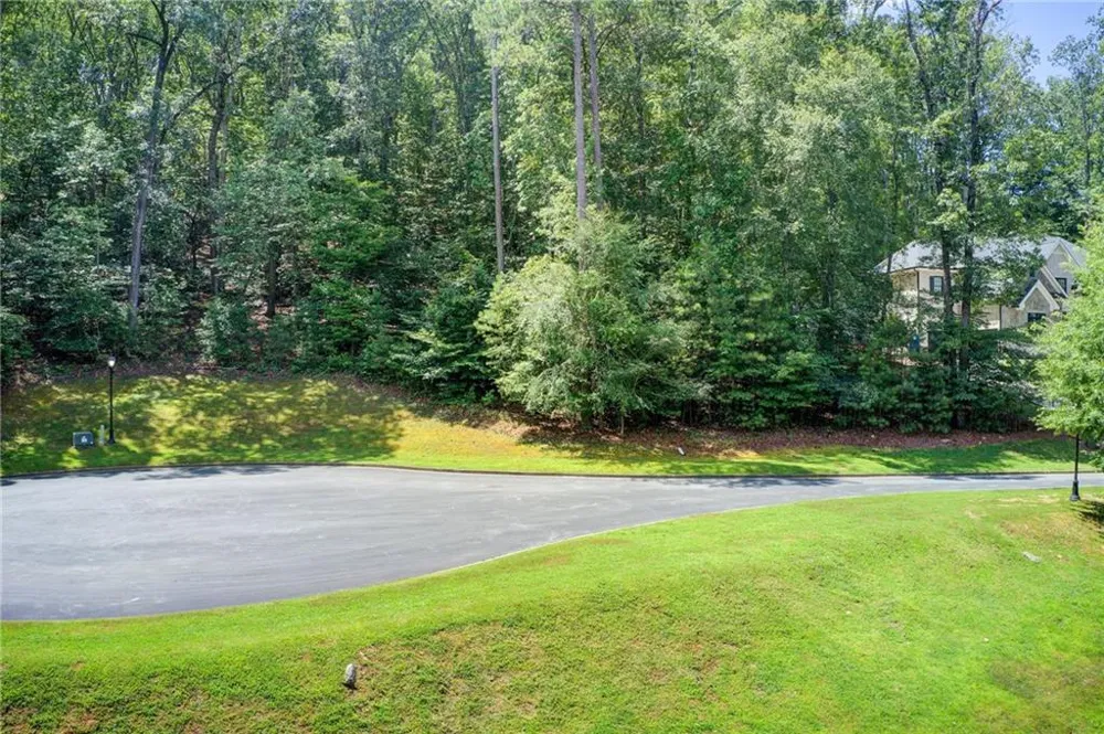 3869 Teesdale Court Sandy Springs, GA 30350