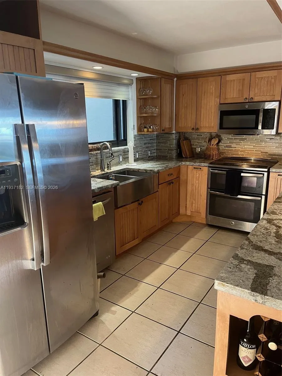 202 Sanctuary Dr Key Largo, FL 33037