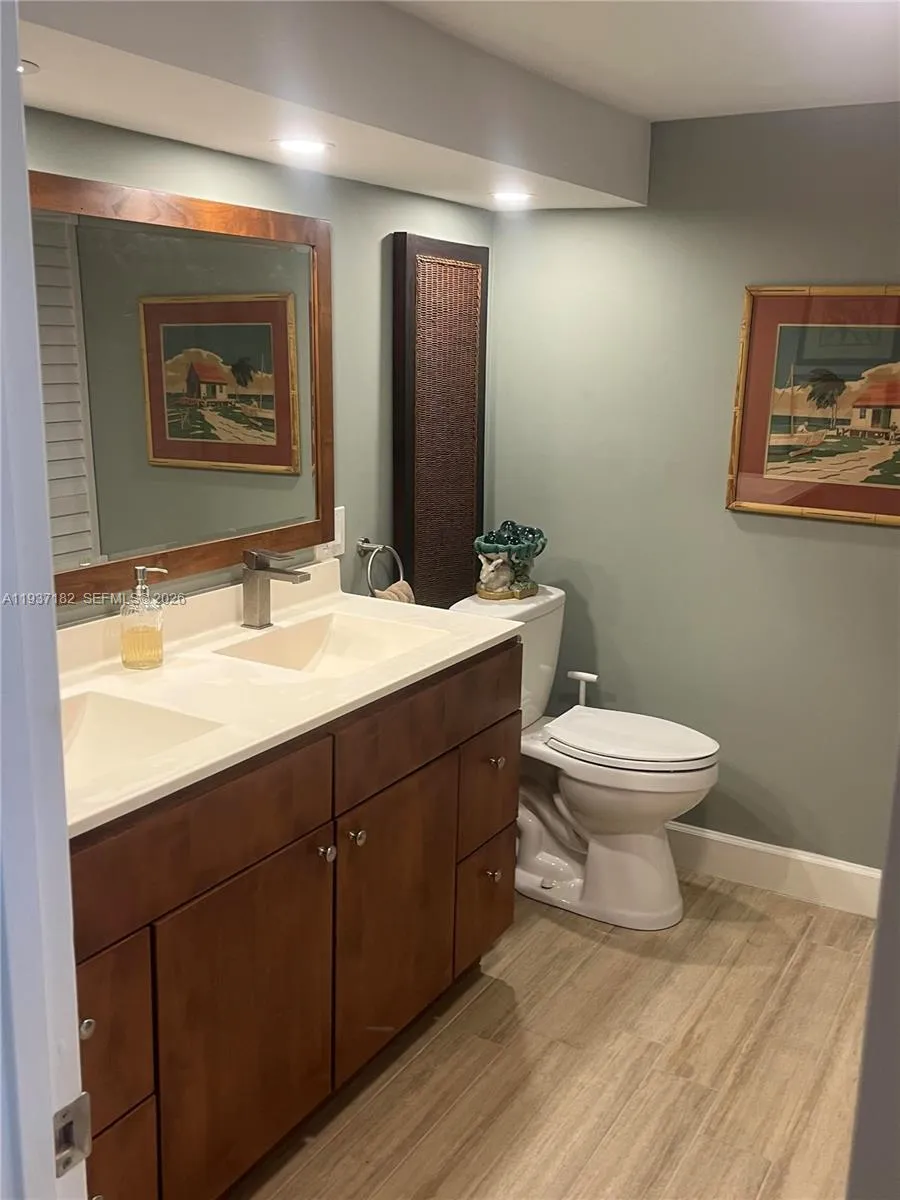 202 Sanctuary Dr Key Largo, FL 33037