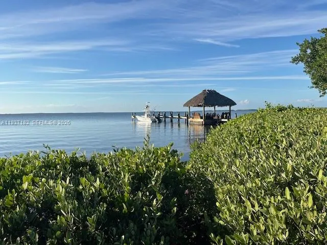 202 Sanctuary Dr Key Largo, FL 33037