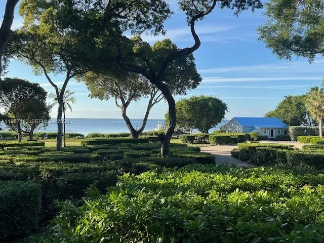 202 Sanctuary Dr Key Largo, FL 33037