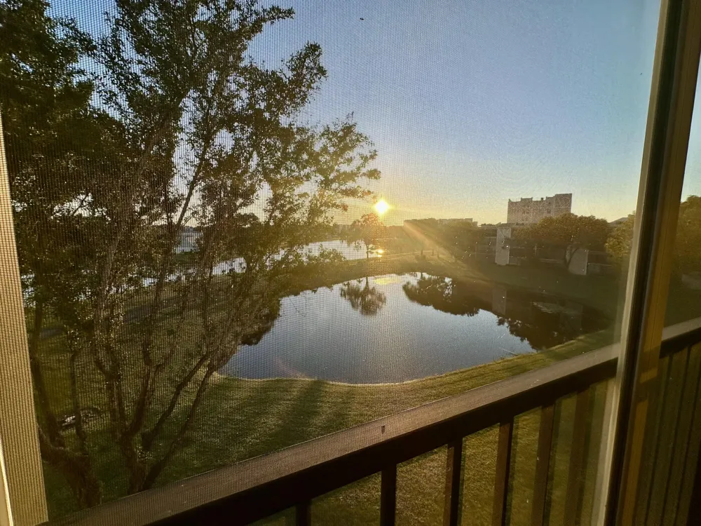 7146 Huntington Lane #402