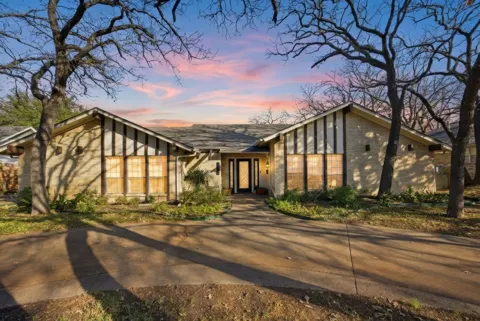 1620 Oak Meadow Drive
