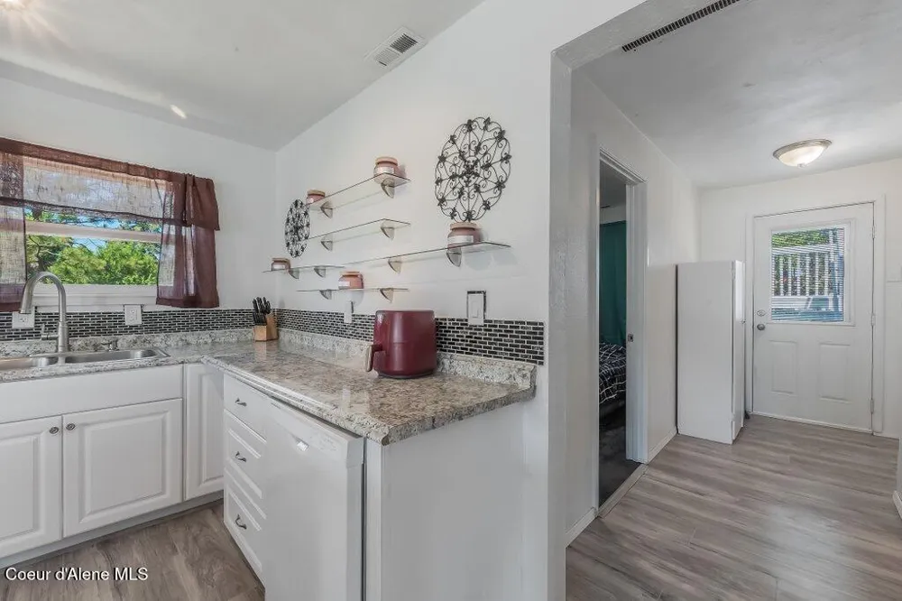 9727 W E STREET Worley, ID 83876