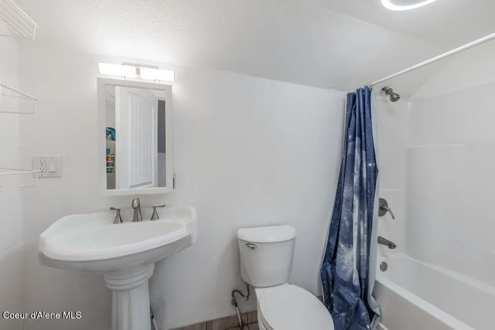 9727 W E STREET Worley, ID 83876