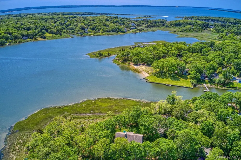 470 Goose Creek Lane Southold, NY 11971