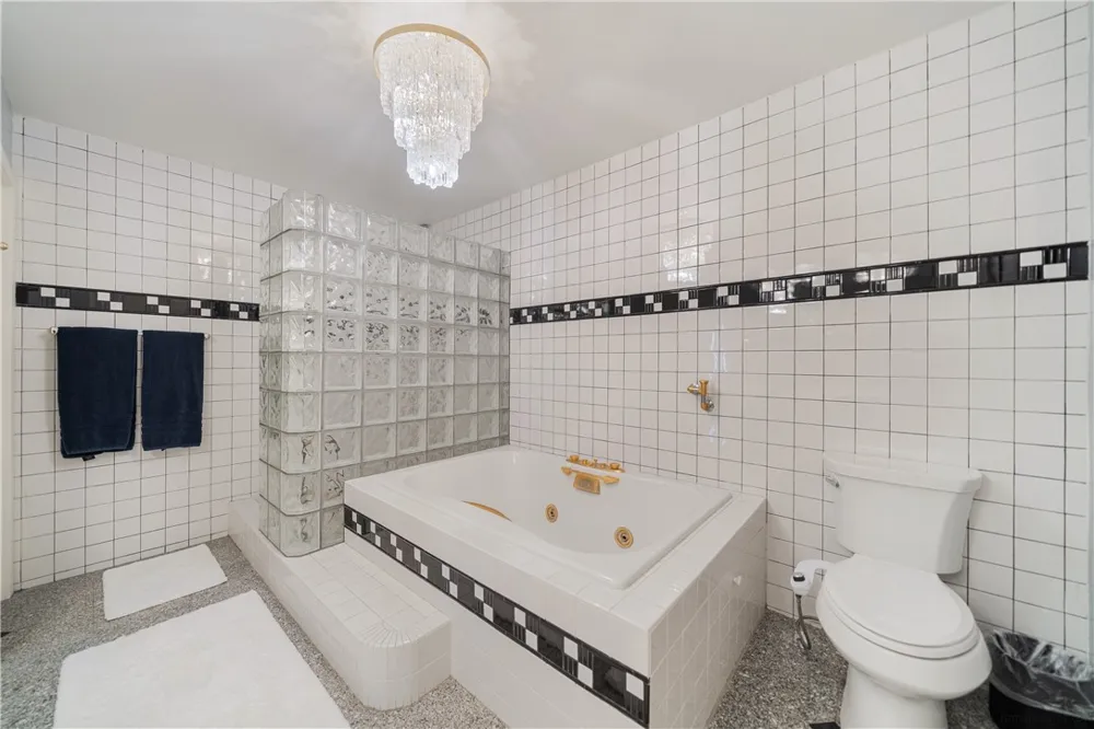 1400 Ocean Drive #1104A Corpus Christi, TX 78404