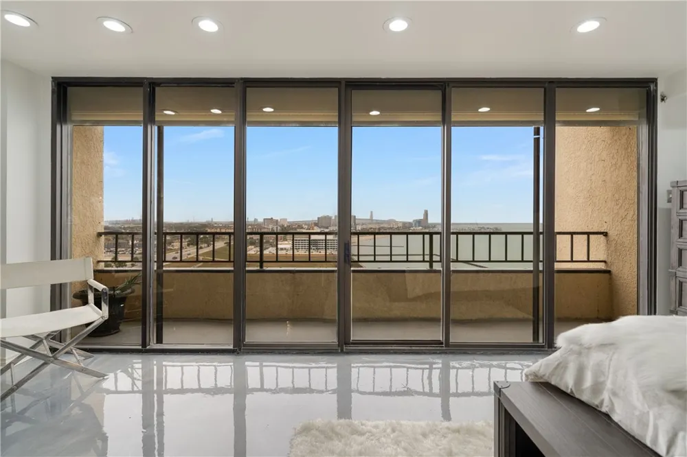 1400 Ocean Drive #1104A Corpus Christi, TX 78404