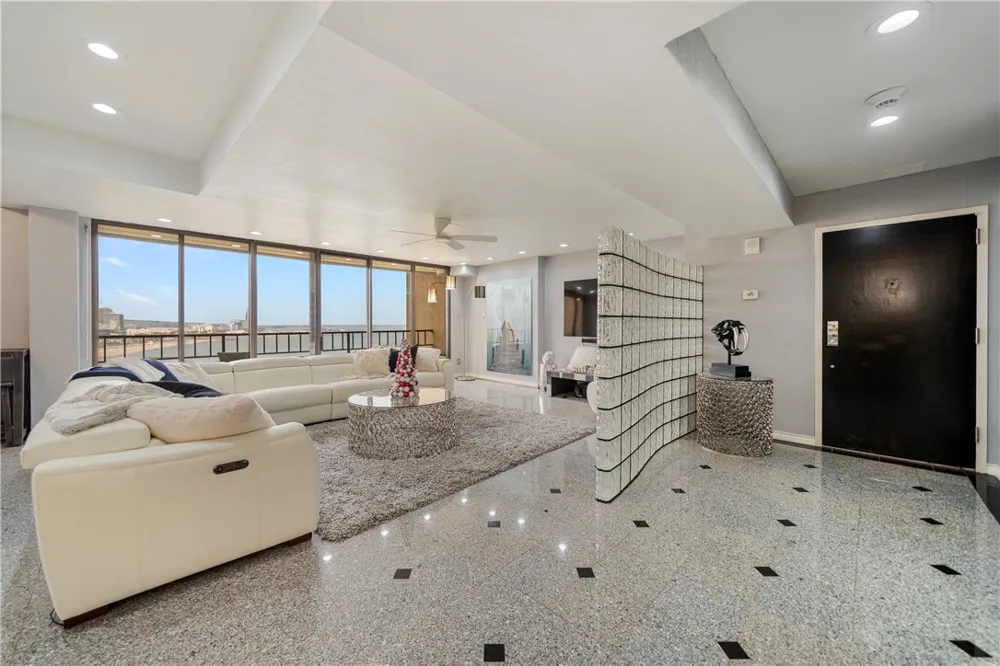 1400 Ocean Drive #1104A Corpus Christi, TX 78404