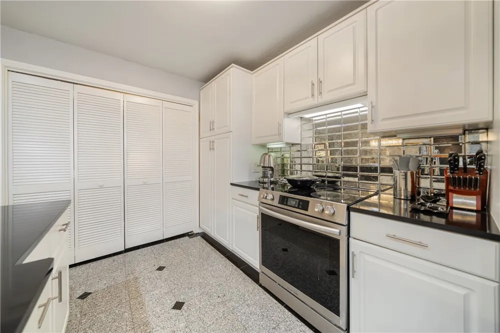 1400 Ocean Drive #1104A Corpus Christi, TX 78404