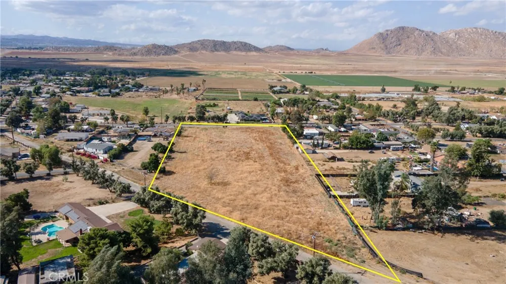 Lakeview Avenue Nuevo/Lakeview, CA 92567