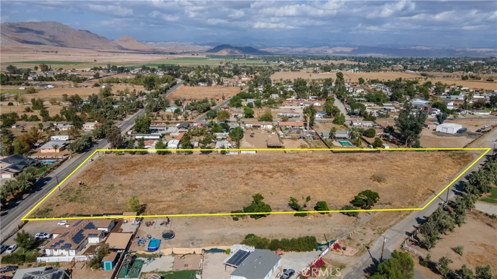Lakeview Avenue Nuevo/Lakeview, CA 92567