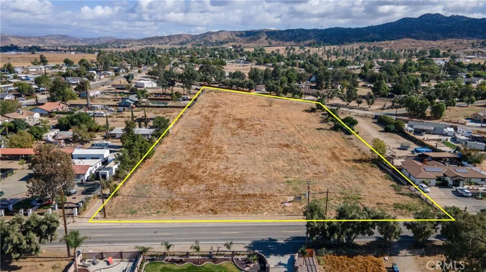 Lakeview Avenue Nuevo/Lakeview, CA 92567