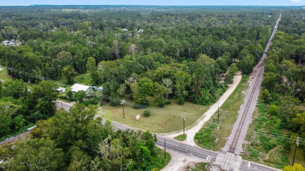 328 W Fm-1988 Goodrich, TX 77335