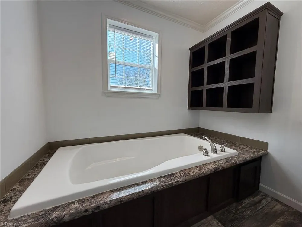 812 W Main Street Pilot Mountain, NC 27041