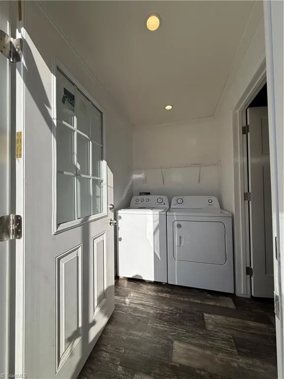 812 W Main Street Pilot Mountain, NC 27041