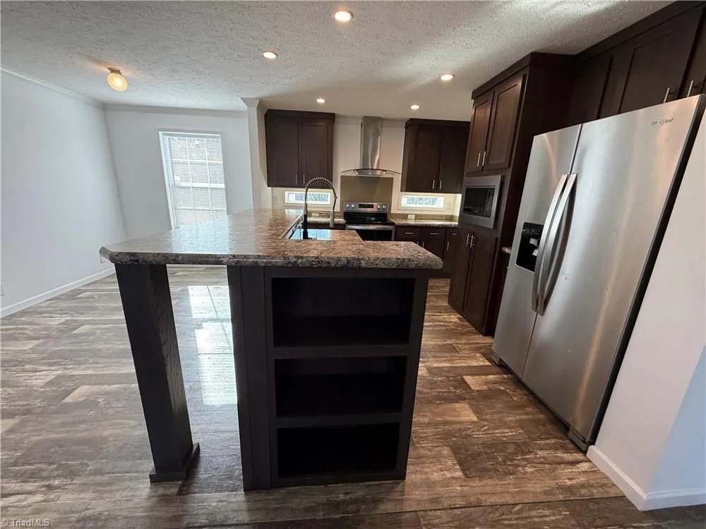 812 W Main Street Pilot Mountain, NC 27041