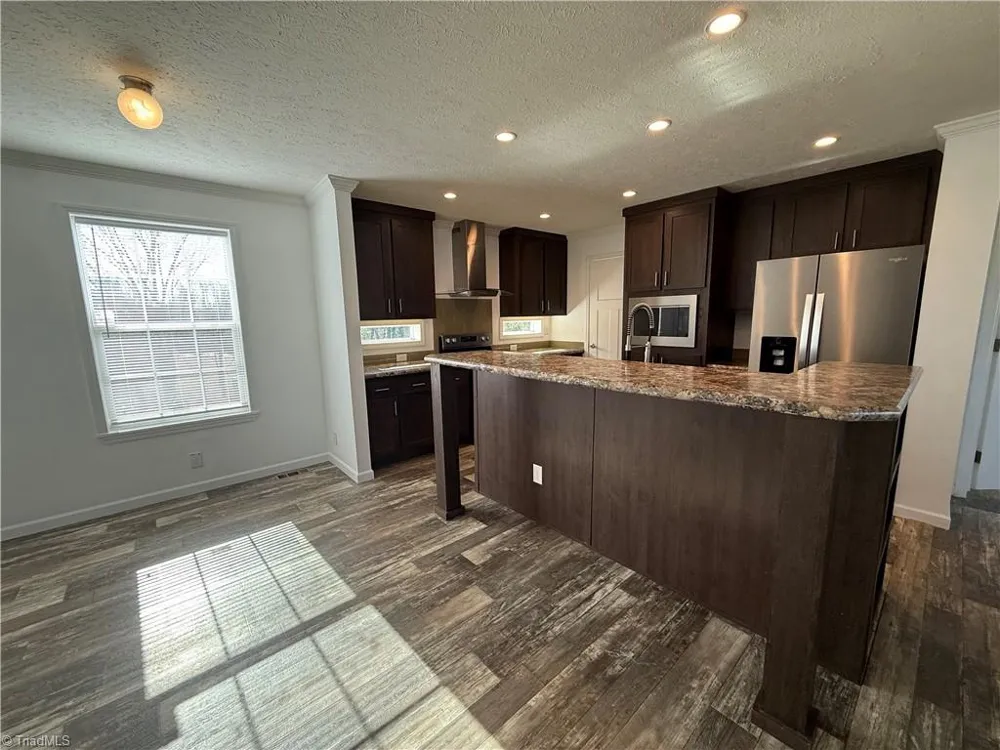 812 W Main Street Pilot Mountain, NC 27041