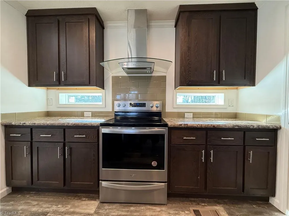 812 W Main Street Pilot Mountain, NC 27041