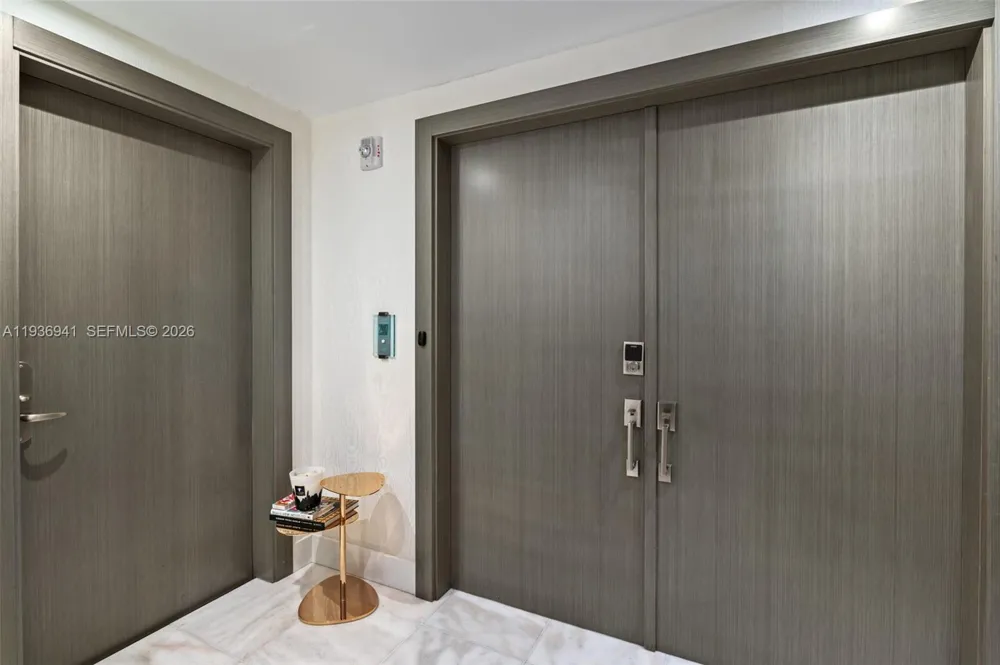 1331 Brickell Bay Dr #2907 Miami, FL 33131