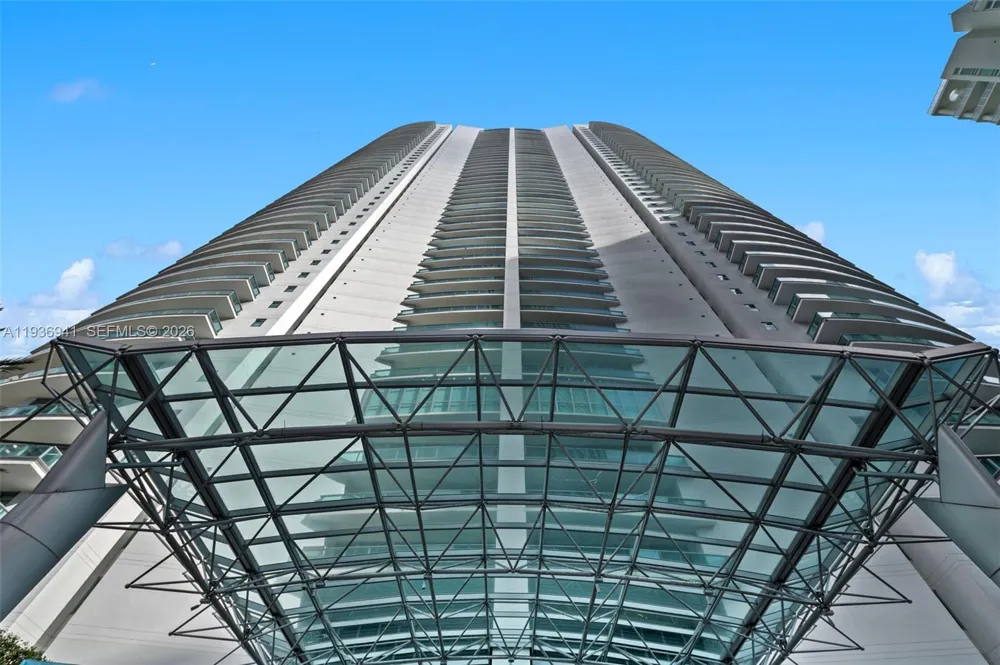 1331 Brickell Bay Dr #2907 Miami, FL 33131