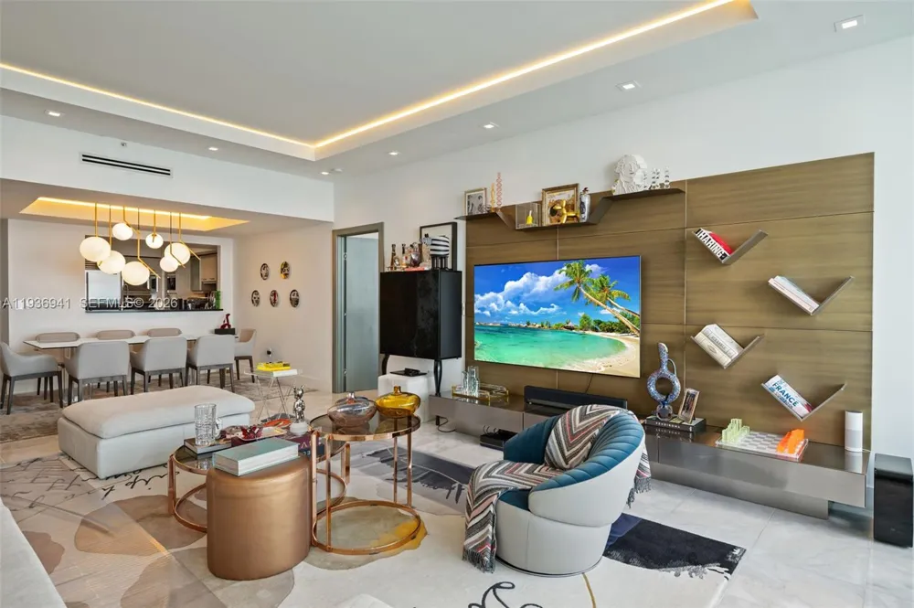 1331 Brickell Bay Dr #2907 Miami, FL 33131