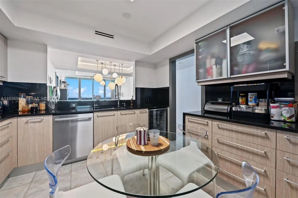 1331 Brickell Bay Dr #2907 Miami, FL 33131