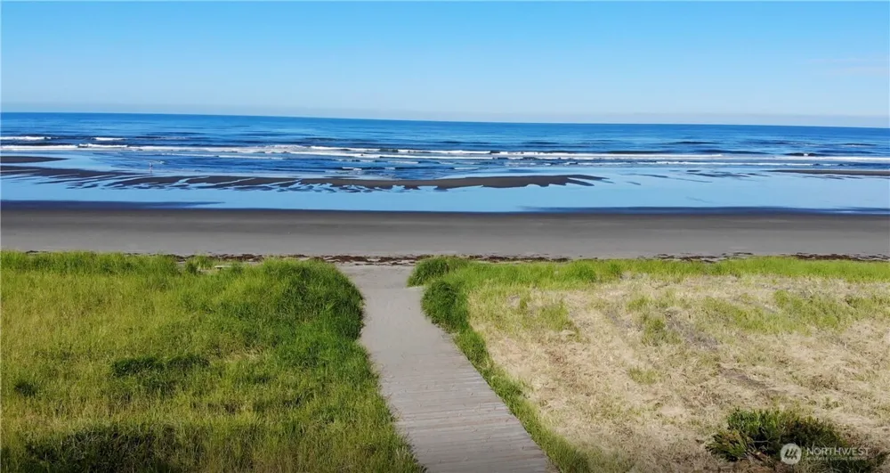 1332 Cohasset Crest Westport, WA 98595