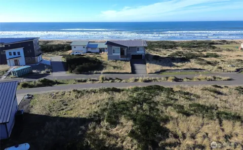 1332 Cohasset Crest