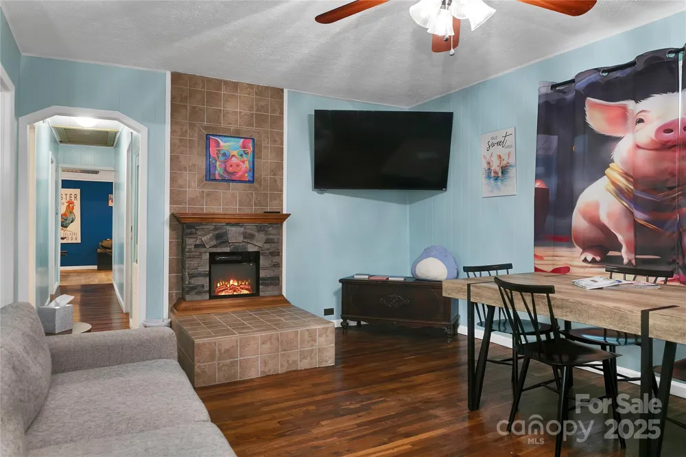 626 Fairview Loop Hot Springs, NC 28743