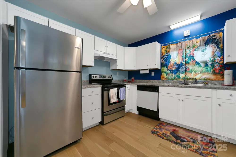 626 Fairview Loop Hot Springs, NC 28743