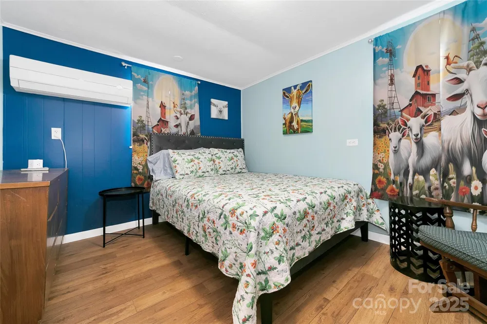 626 Fairview Loop Hot Springs, NC 28743