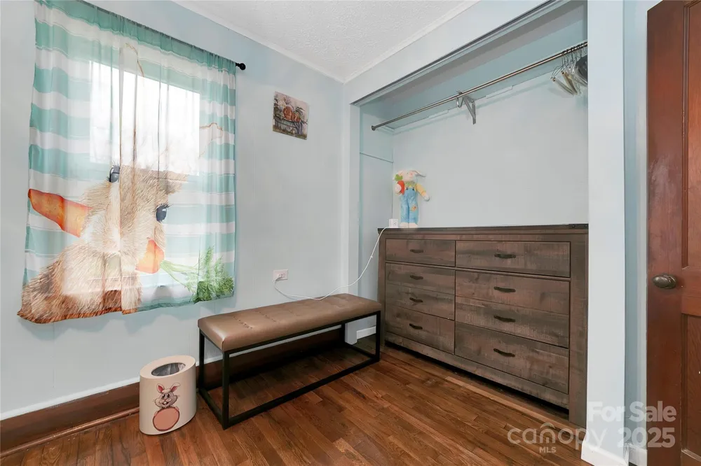 626 Fairview Loop Hot Springs, NC 28743