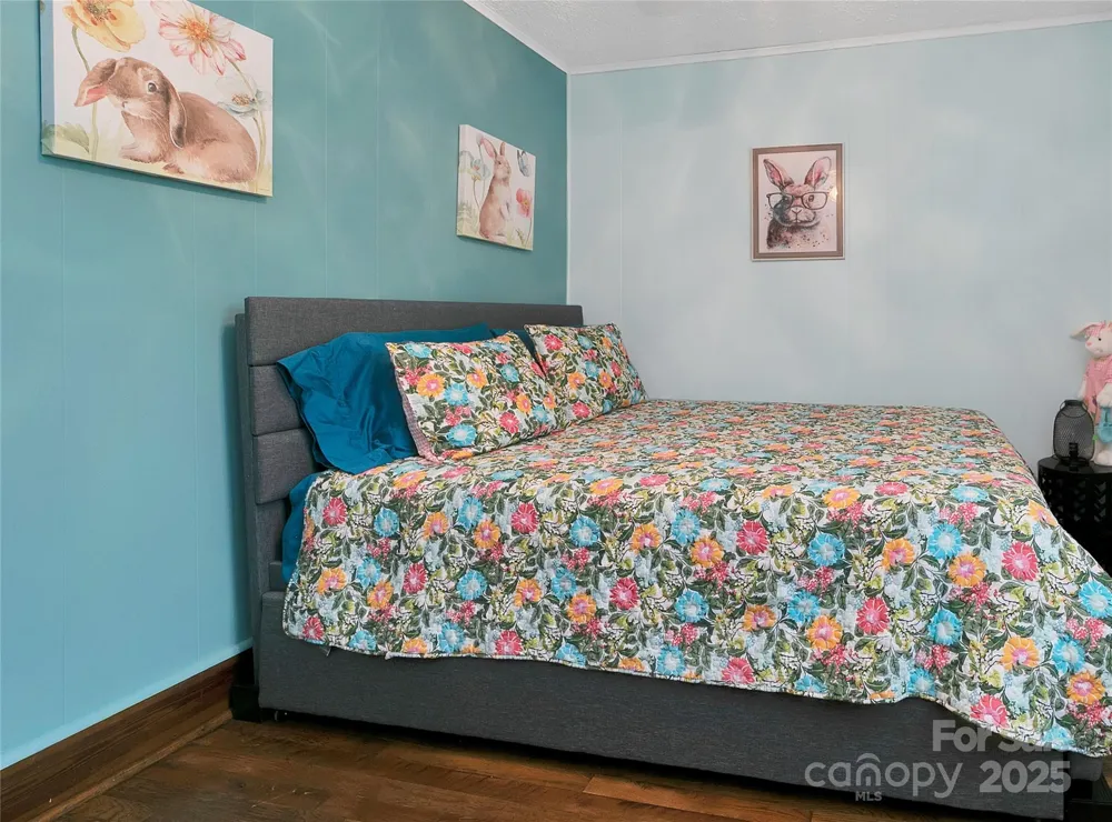 626 Fairview Loop Hot Springs, NC 28743